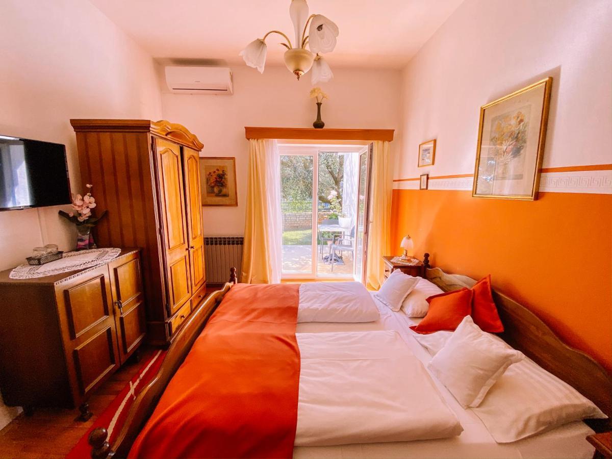 Guest House Sosi Umag Exterior photo